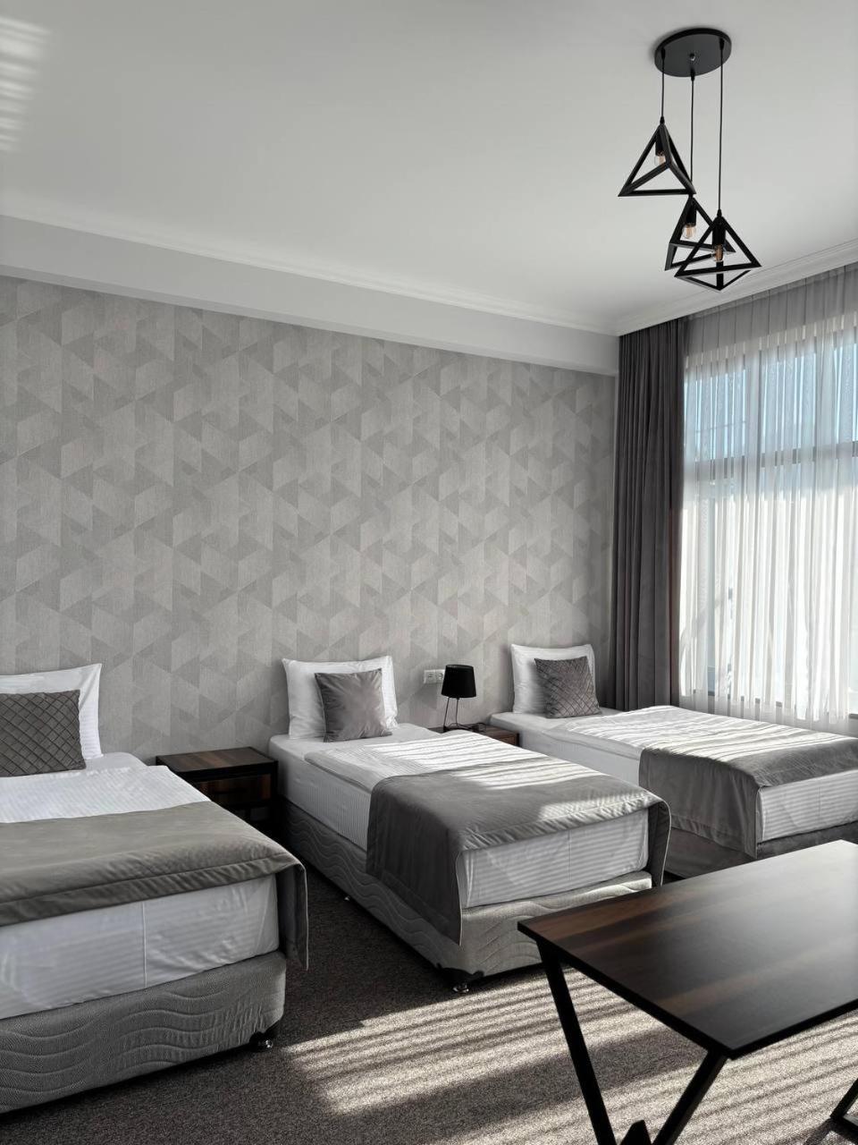 Bmg Hotel By Grigoryans Group Горис Экстерьер фото